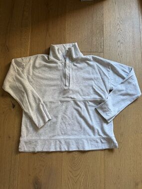 Alice Walk size Small zip up sweatshirt EUC
